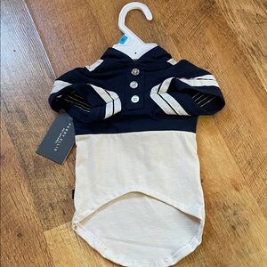 Perry Ellis 🐶🐾 Pet Apparel Dog XS Hoodie Shirt in Navy and Cream